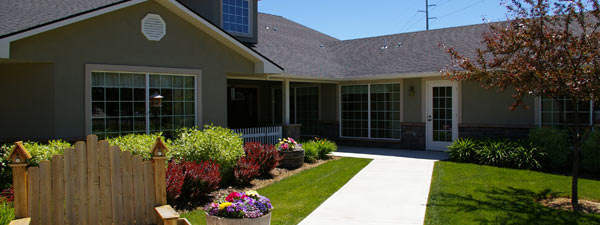 Meridian, Idaho Assisted Living Specializing in Memory Care adult daycare respite elderly care senior housing